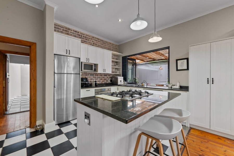 3 Bedroom Property for Sale in Gardens Western Cape